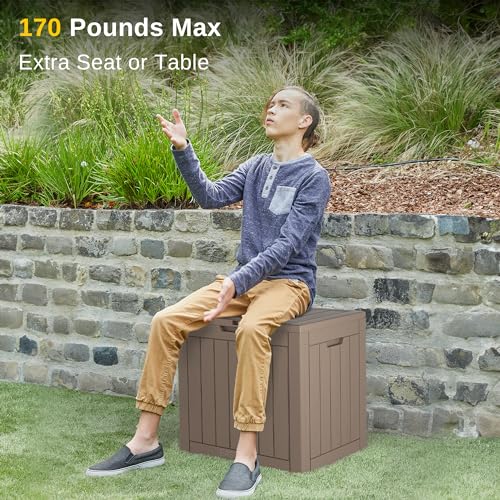 EAST OAK 31-Gallon Outdoor Deck Box, Grey