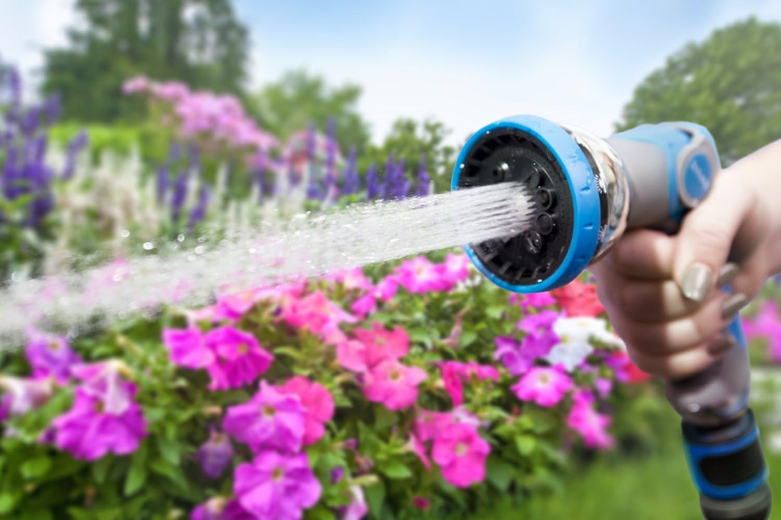 "INNAV8 Hose Nozzle – 10 Patterns, Easy Thumb Control"