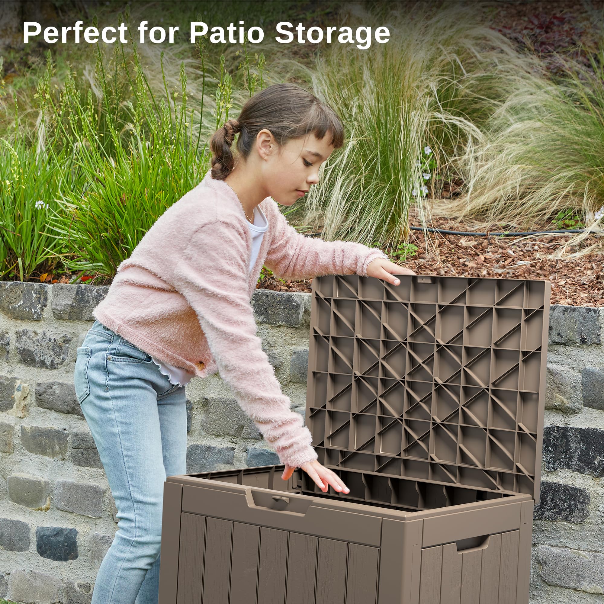 EAST OAK 31-Gallon Outdoor Deck Box, Grey